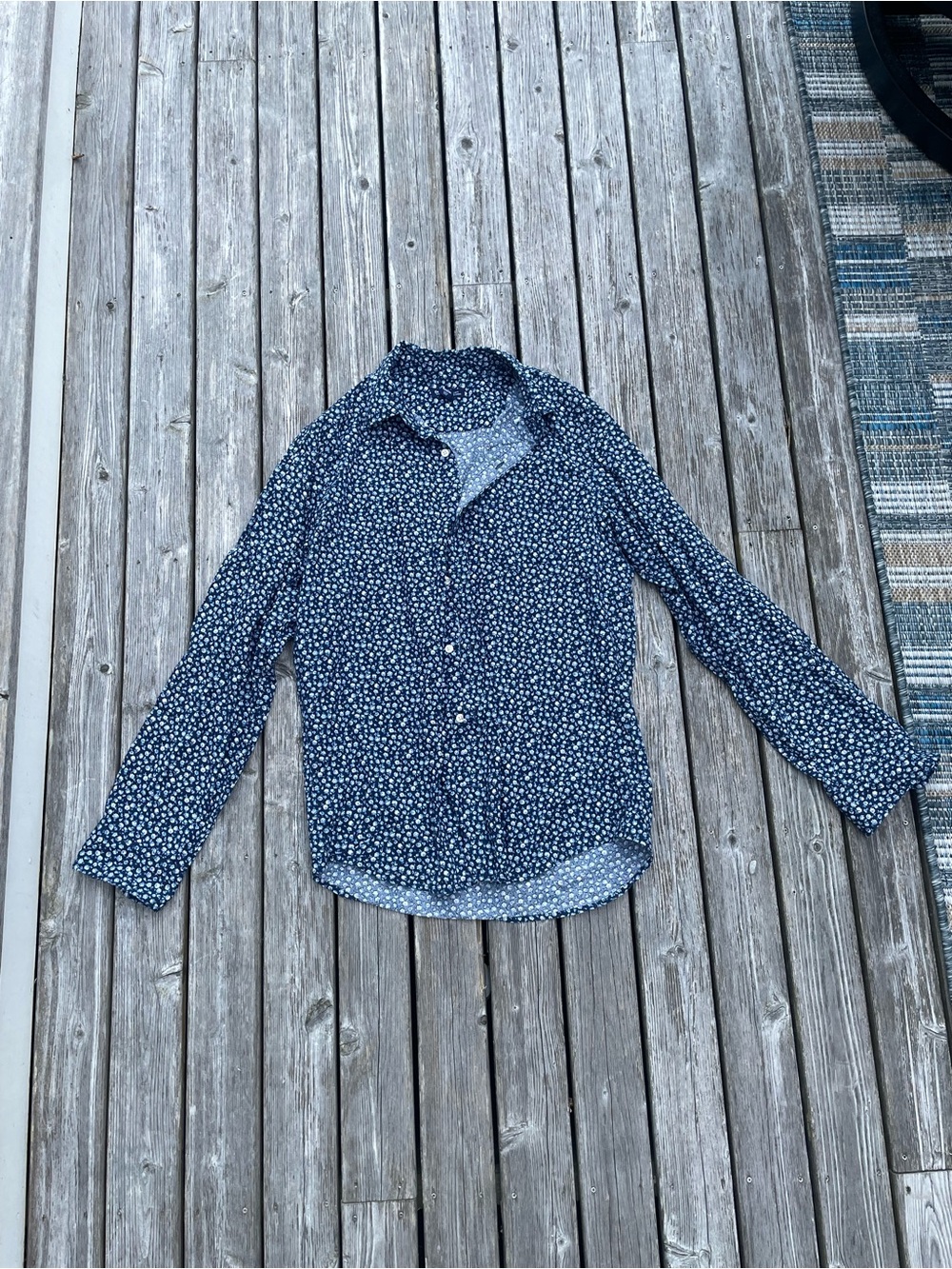 Men’s GAP Navy Blue Floral Casual Button-Down Shirt